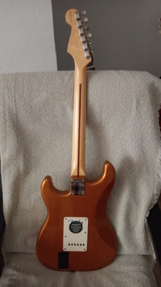 Fender deluxe stratocaster powerhouse