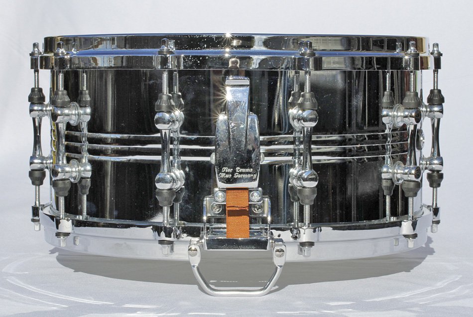 Caja Tier Drums Muc Germany de 14x6,5 con casco de acero