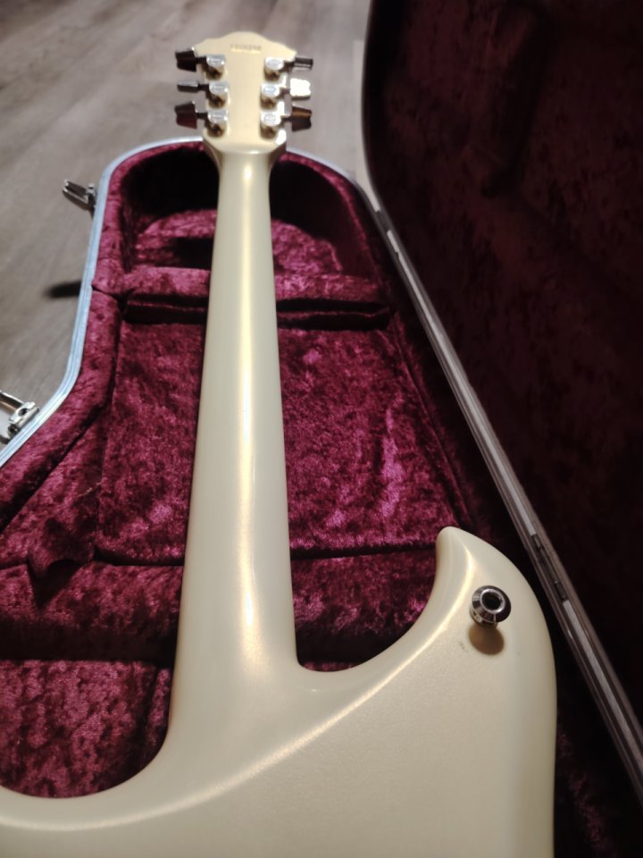Ibanez Musician MC150 Polar White 1982 de segunda mano · Foto 7 de 10 · Madrid · 1000 €