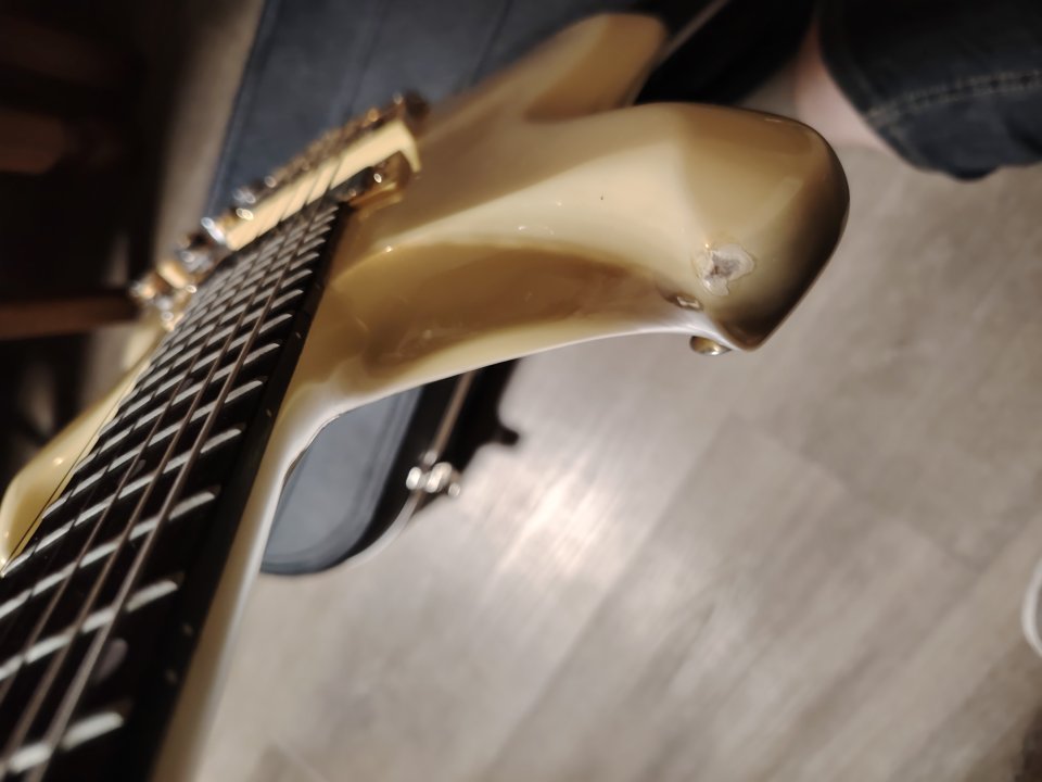 Ibanez Musician MC150 Polar White 1982 de segunda mano · Foto 8 de 10 · Madrid · 1000 €