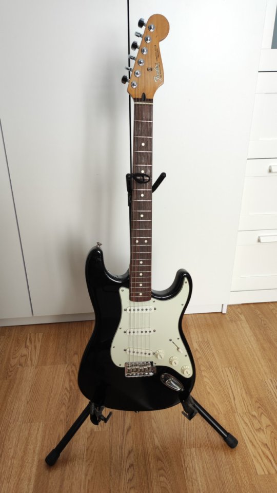Fender Stratocaster MIM 1996 + mejora