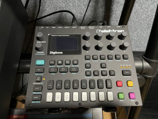 ELEKTRON DIGITONE