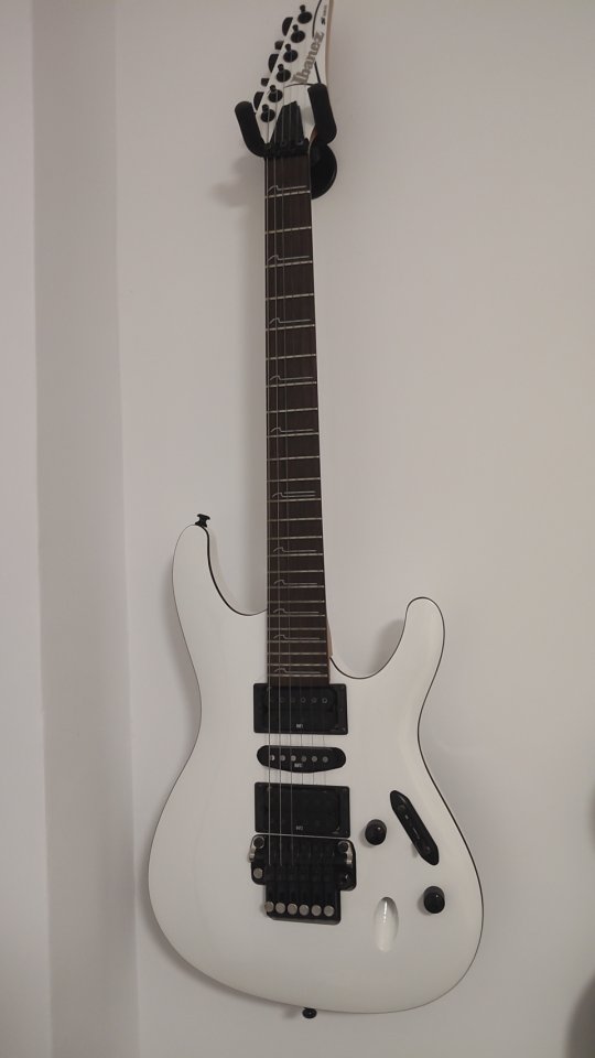 Ibanez S570B de segunda mano · Foto 5 de 5 · Alicante · 420 €
