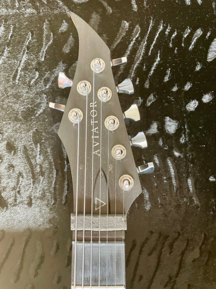 Aviator Warbird 7 Baritone de segunda mano · Foto 3 de 10 · Barcelona · 1650 €
