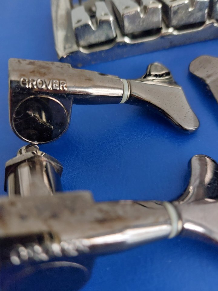 Clavijas y puente de segunda mano · Foto 2 de 2 · Las Palmas · 40 €