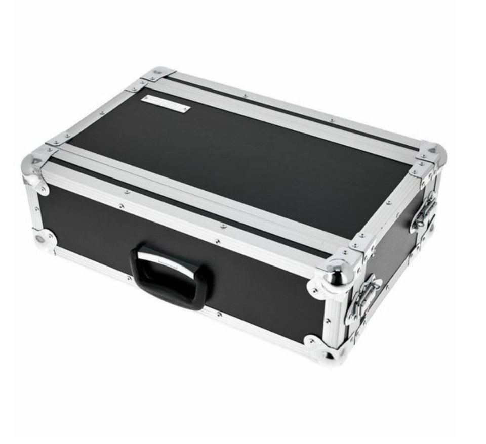 MIDAS DL32 + FLIGHT CASE de segunda mano · Foto 5 de 6 · Madrid · 1100 €