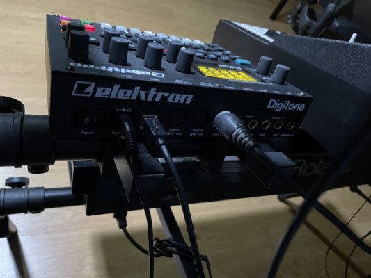 ELEKTRON DIGITONE