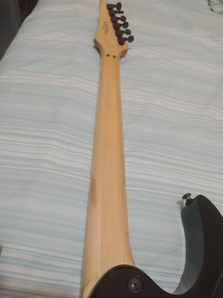 Ibanez RG 370 DX de segunda mano · Foto 6 de 8 · Madrid · 200 €