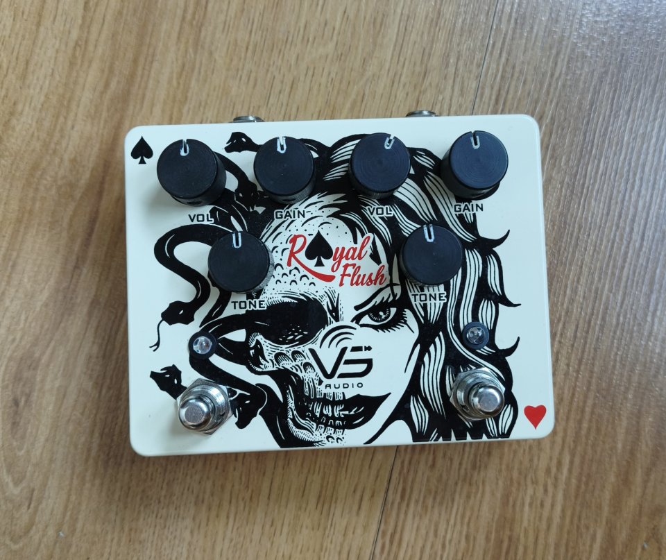 VS AUDIO ROYAL FLUSH 2 Overdrive. Nuevo de segunda mano · Foto 1 de 6 · Badajoz · 135 €