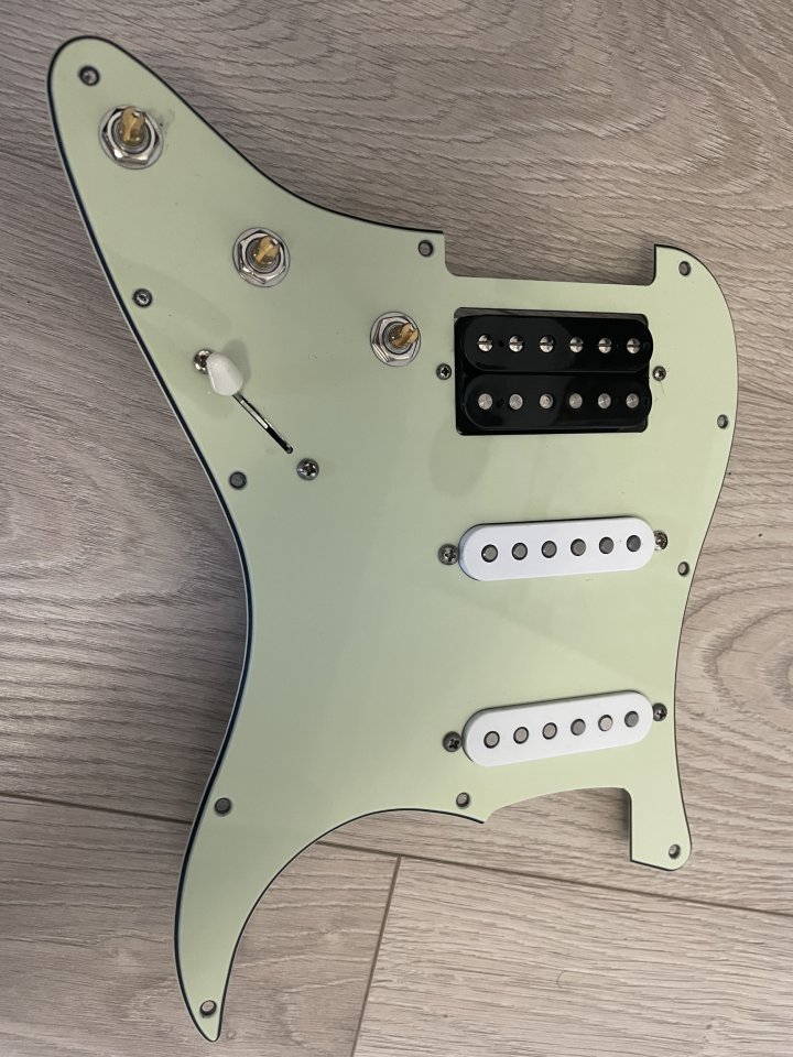 Golpeador HSS Mint Green con Friedman y Suhr de segunda mano · Foto 1 de 4 · Girona · 250 €
