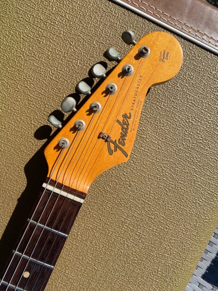 PreCBS Stratocaster electronica moderna de segunda mano · Foto 2 de 10 · Barcelona · 6500 €