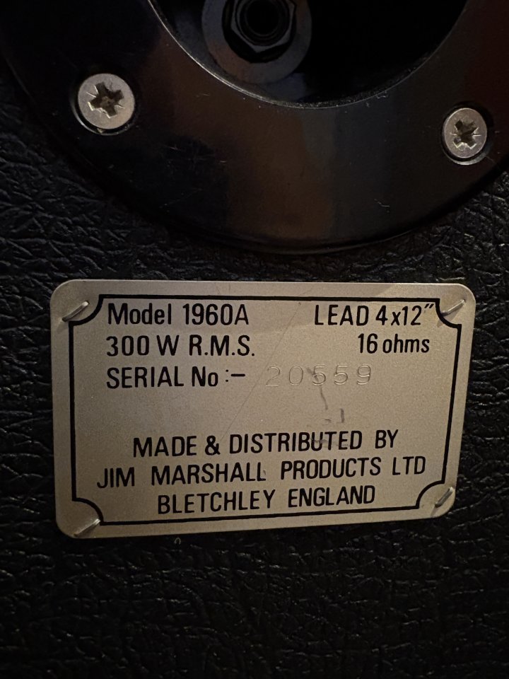 Pantalla Marshall JCM800 1960A 4x12 16 Ohm de segunda mano · Foto 3 de 4 · Madrid · 250 €