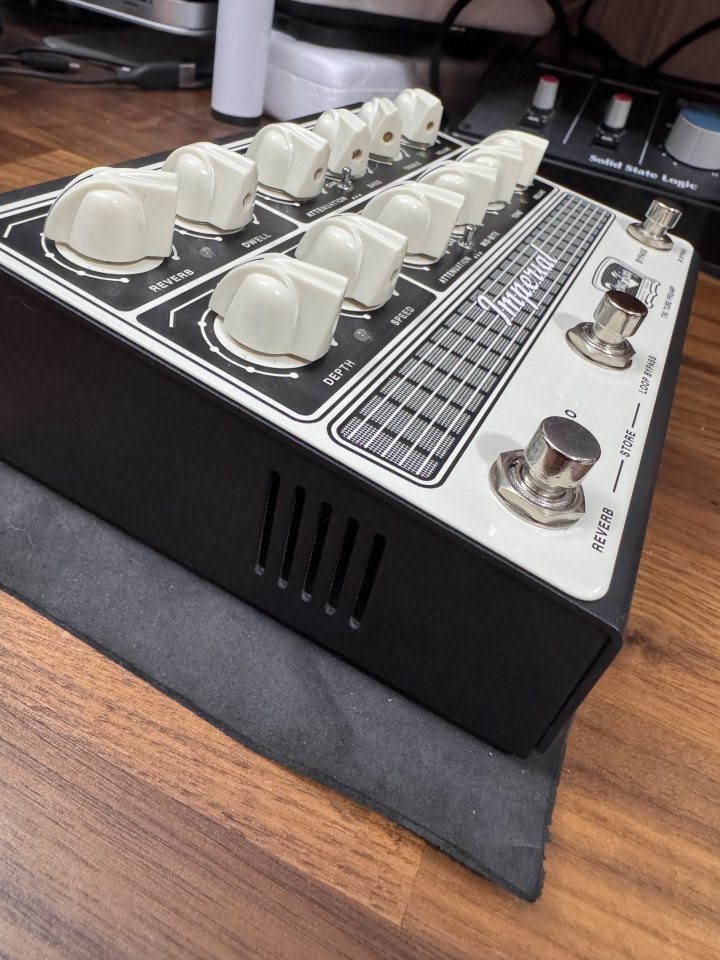 Tone King Imperial Tri-Tube Preamp de segunda mano · Foto 5 de 8 · SC Tenerife · 500 €