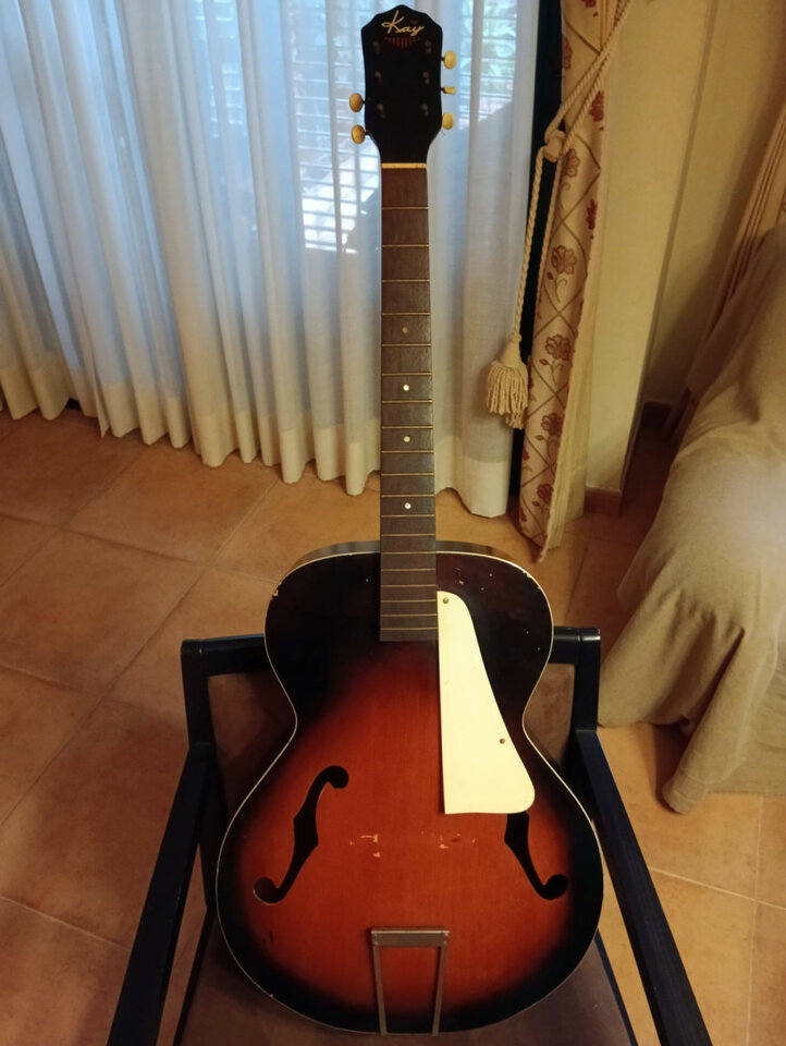 Lote 3 guitarras archtop USA años 50/60 (también cambio)