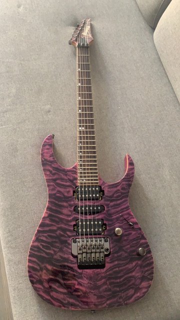 Vendo ibanez RG870qmz HVV