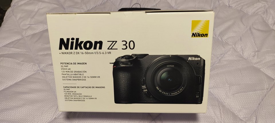 Cámara Nikon Z30 + Lente 16-50mm + Gran Angular