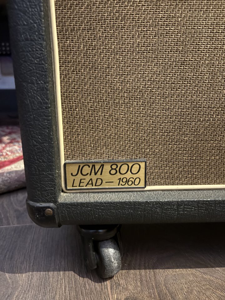 Pantalla Marshall JCM800 1960A 4x12 16 Ohm de segunda mano · Foto 4 de 4 · Madrid · 250 €
