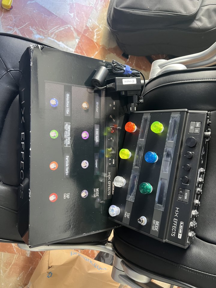 Line6 helix Hx effects a estrenar de segunda mano · Foto 4 de 7 · Murcia · 375 €