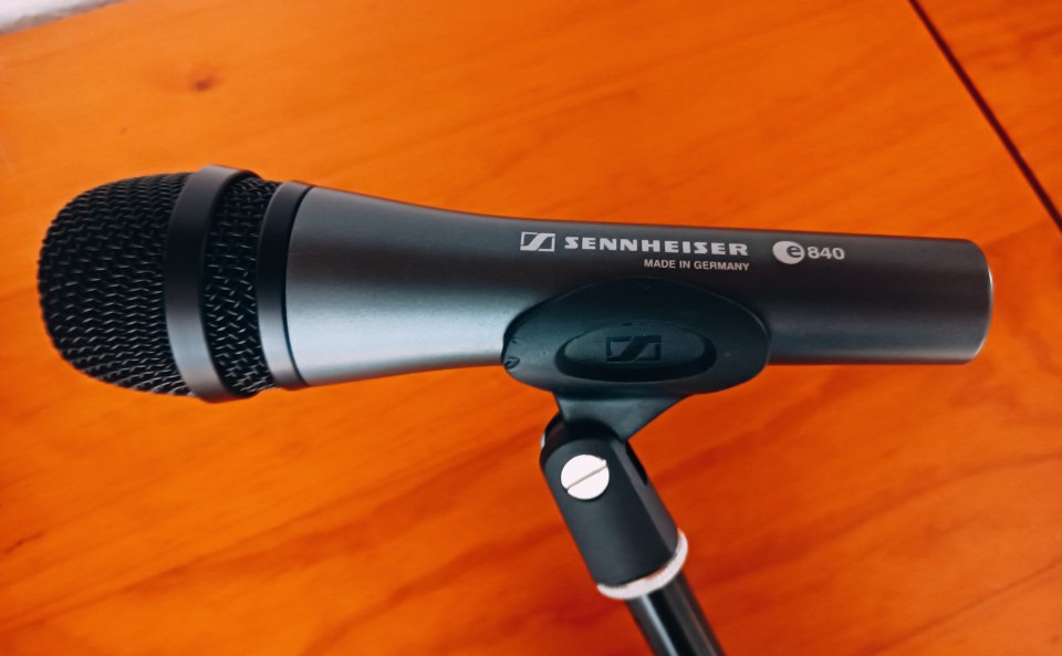 Sennheiser E 840