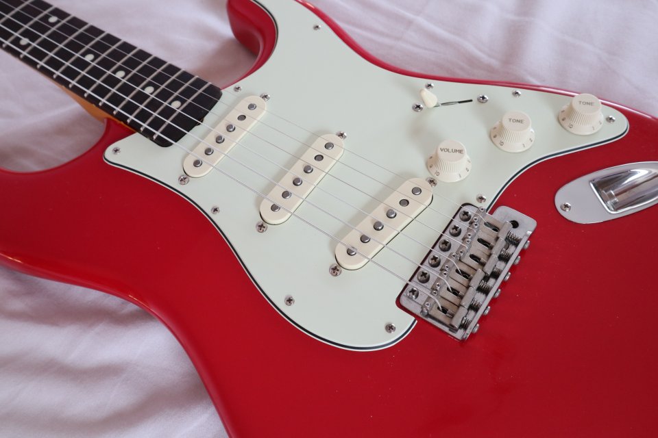 MJT/allparts stratocaster dakota red