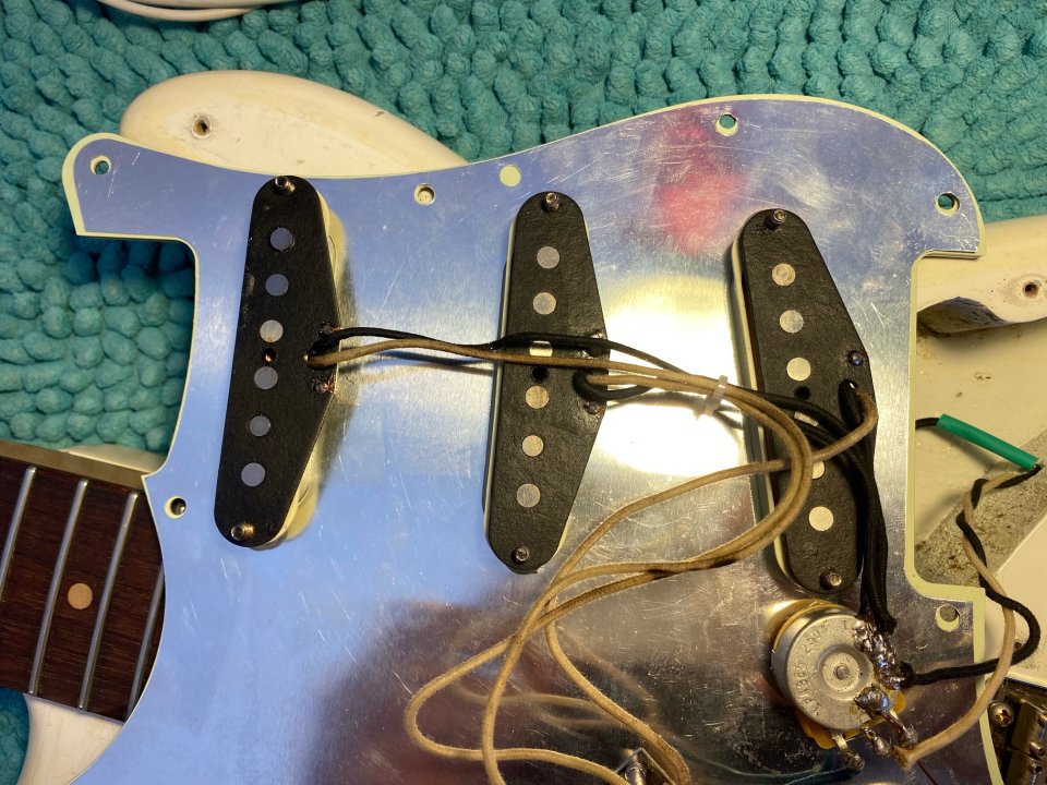 PreCBS Stratocaster electronica moderna de segunda mano · Foto 6 de 10 · Barcelona · 6500 €