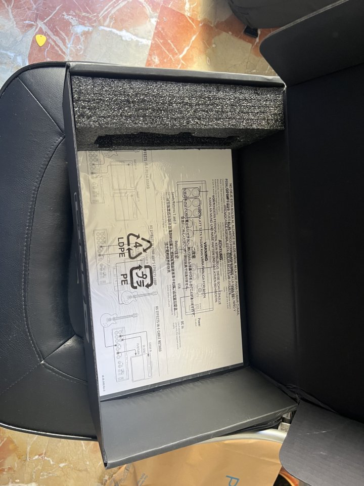 Line6 helix Hx effects a estrenar de segunda mano · Foto 6 de 7 · Murcia · 375 €