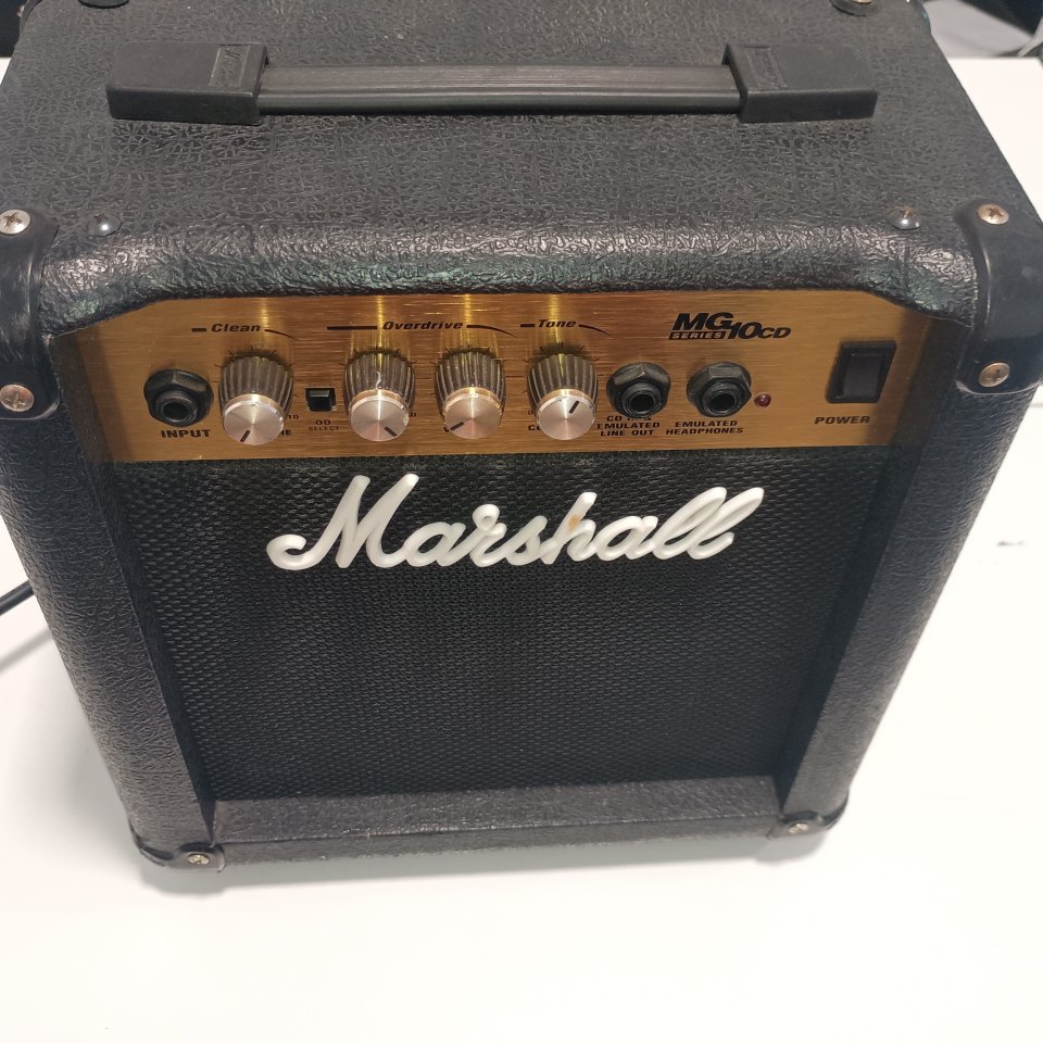 Marshall MG10CD de segunda mano · Foto 1 de 8 · Málaga · 50 €