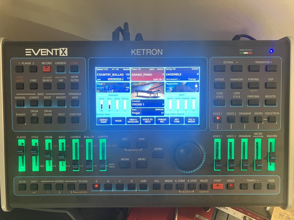 Ketron event x de segunda mano · Foto 1 de 4 · Illes Balears · 2390 €