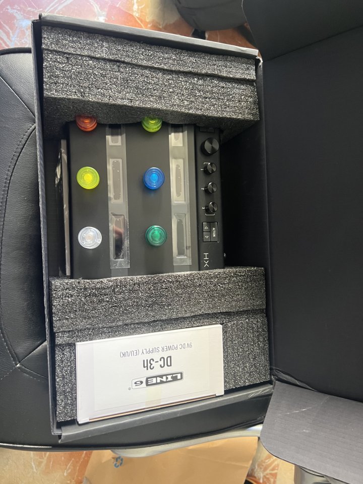 Line6 helix Hx effects a estrenar de segunda mano · Foto 7 de 7 · Murcia · 375 €