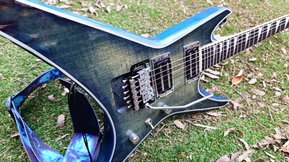 Jackson Warrior JS32 Personalizado de segunda mano · Foto 1 de 10 · Barcelona · 300 €