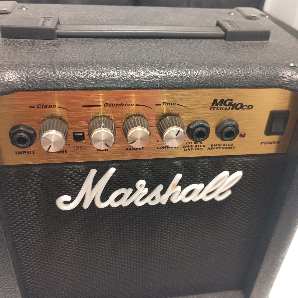 Marshall MG10CD de segunda mano · Foto 2 de 8 · Málaga · 50 €