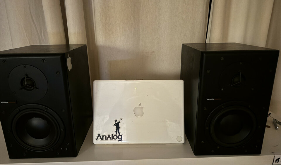 Dynaudio BM6A  (black)