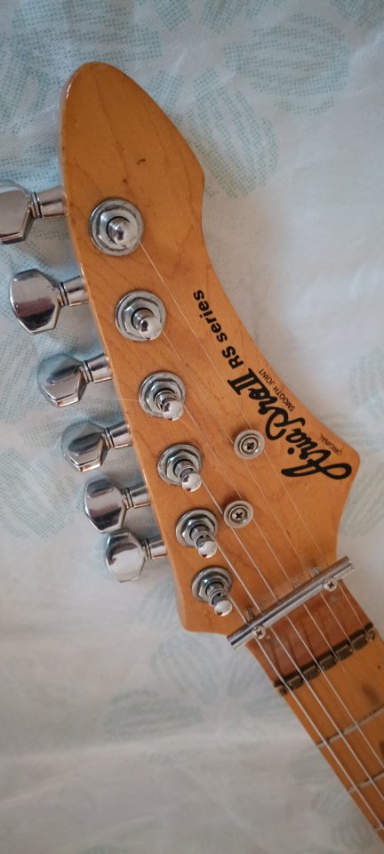 Guitarra Aria Pro II RS series de segunda mano · Foto 3 de 10 · Madrid · 250 €