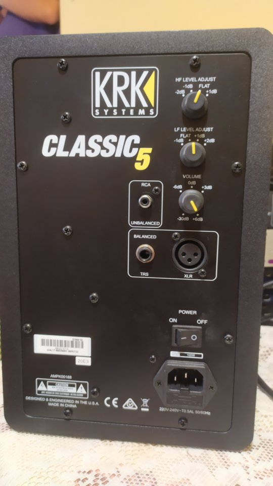 KRK Classic 5 (Monitores Campo Cercano) de segunda mano · Foto 2 de 3 · Madrid · 180 €