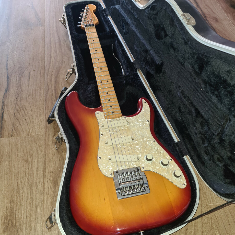 Fender stratocaster élite 1983