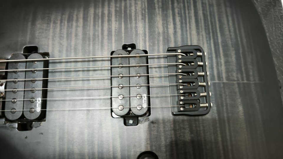 Harley benton Amarok baritona zurda zurdos