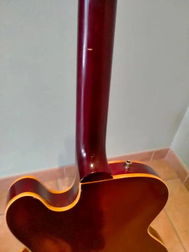 Gibson Chet Atkins Tennessean de segunda mano · Foto 6 de 10 · Valencia · 1500 €