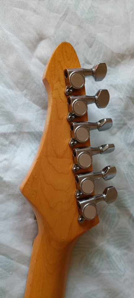 Guitarra Aria Pro II RS series de segunda mano · Foto 6 de 10 · Madrid · 250 €