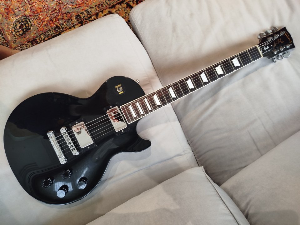 Gibson Les Paul Studio de segunda mano · Foto 3 de 8 · Bizkaia · 1050 €