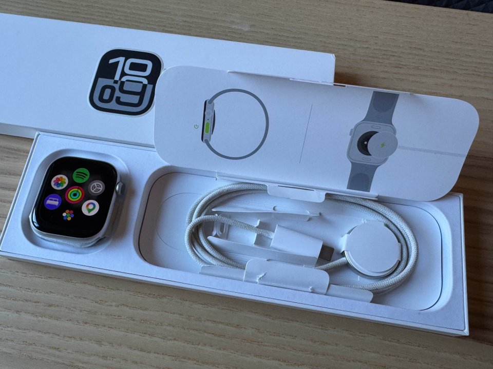 Apple Watch Series 10 de 46 mm GPS + Cellular de segunda mano · Foto 1 de 6 · Navarra