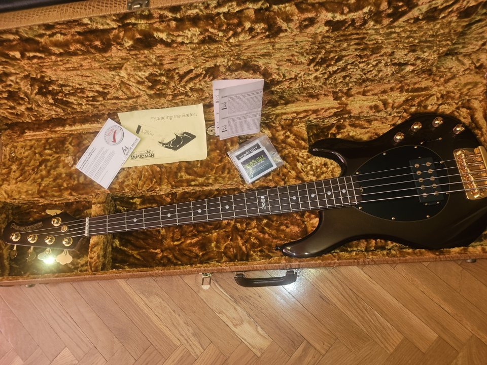 Music man sterling 5 cuerdas 2008 serie limitada de segunda mano · Foto 2 de 8 · Madrid · 2500 €