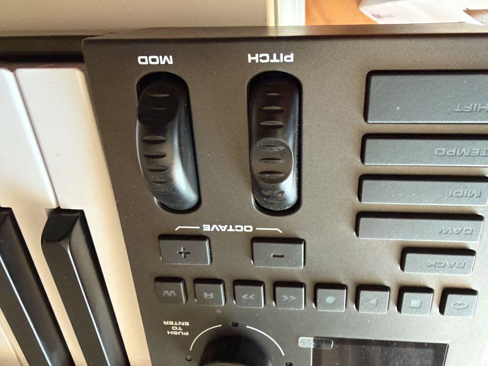 NUX NTK 37 Teclado controlador