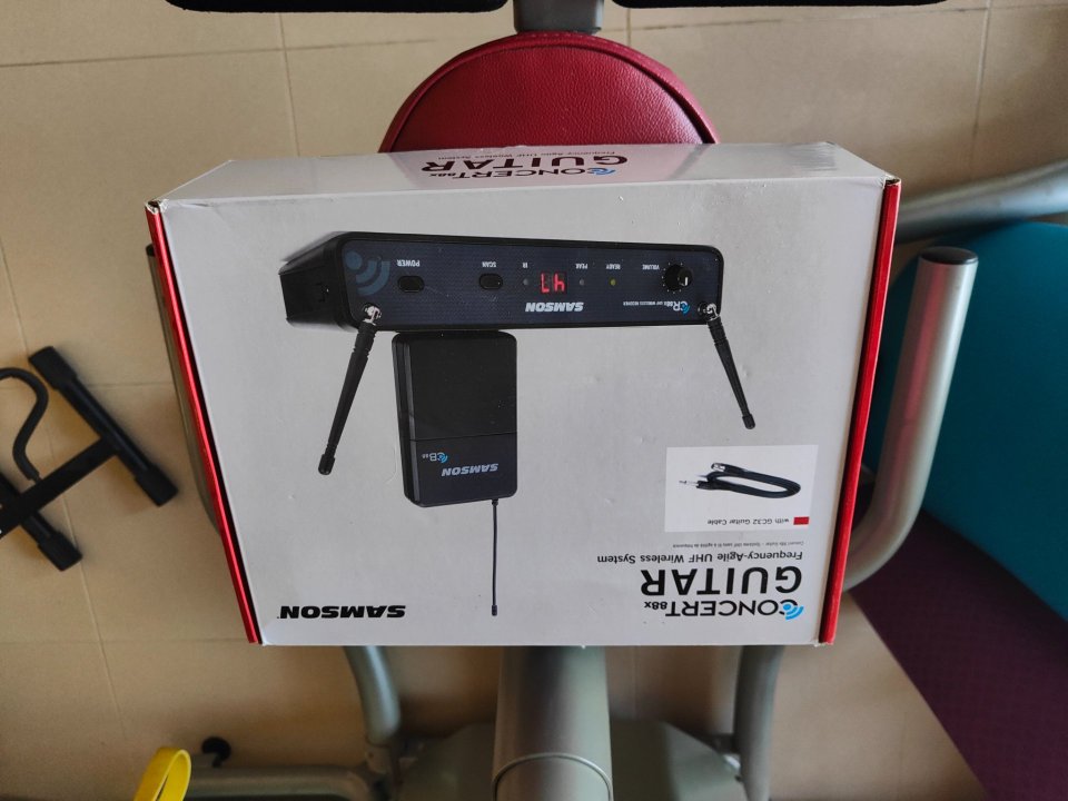 Samson Concert 88 guitarra de segunda mano · Foto 1 de 3 · Girona · 120 €