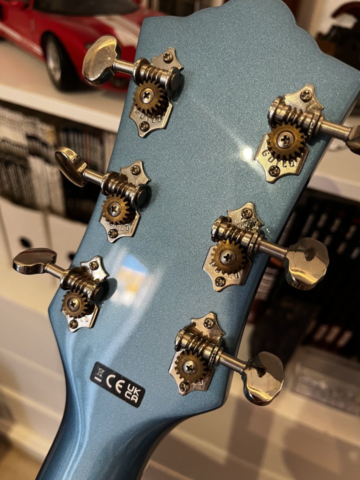 Guild Starfire I DC Pelham Blue de segunda mano · Foto 4 de 7 · Sevilla · 450 €