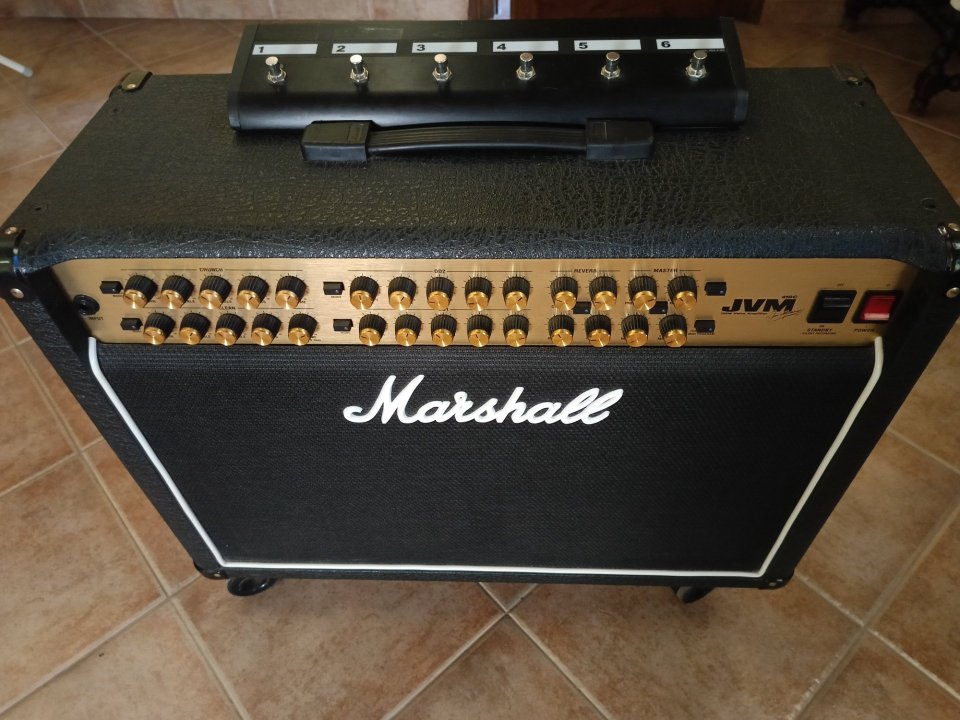 Marshall JVM 410C de segunda mano · Foto 6 de 6 · Girona · 990 €