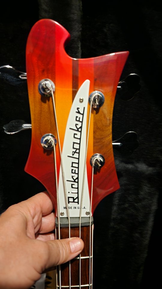 Rickenbacker 4003 Fireglo 2025. Nuevo sin estrenar.