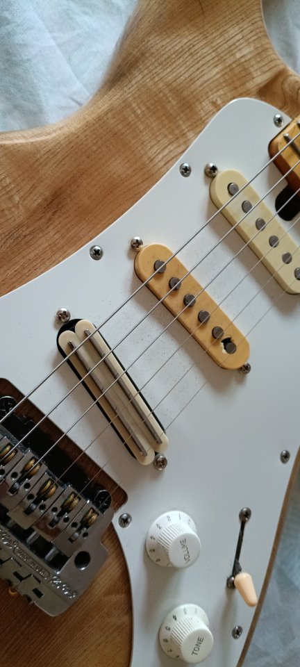 Guitarra Aria Pro II RS series de segunda mano · Foto 9 de 10 · Madrid · 250 €