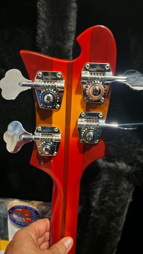 Rickenbacker 4003 Fireglo 2025. Nuevo sin estrenar.