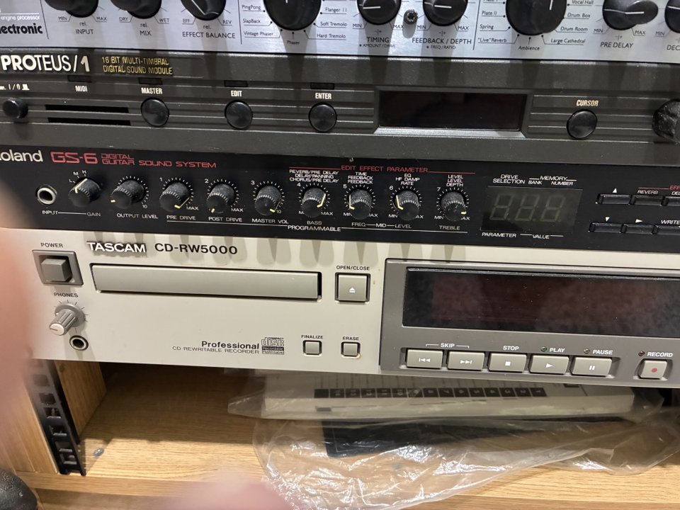 TASCAM CD-RW 5000 de segunda mano · Foto 3 de 3 · Murcia · 250 €