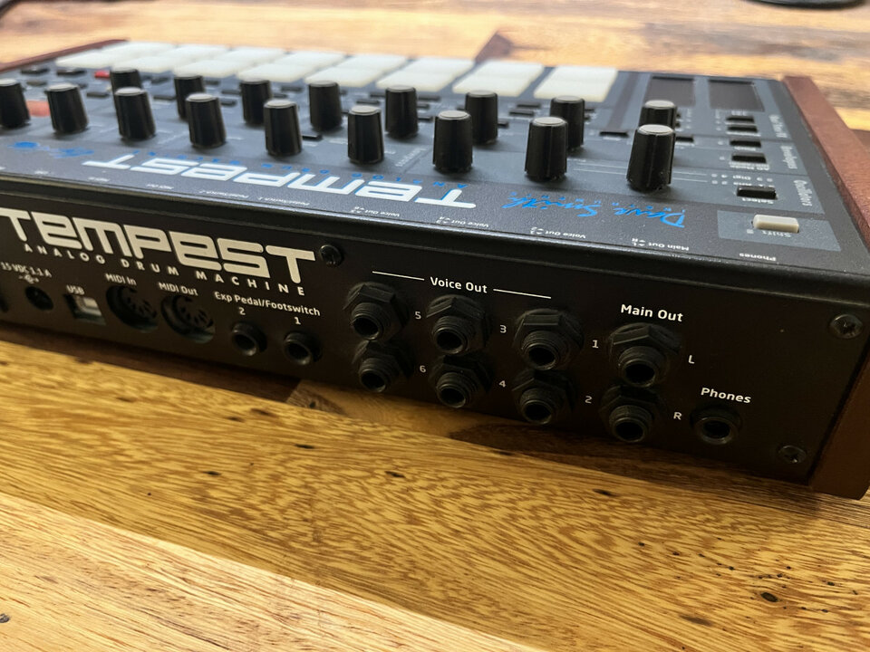 Dave Smith Instruments DSI Tempest